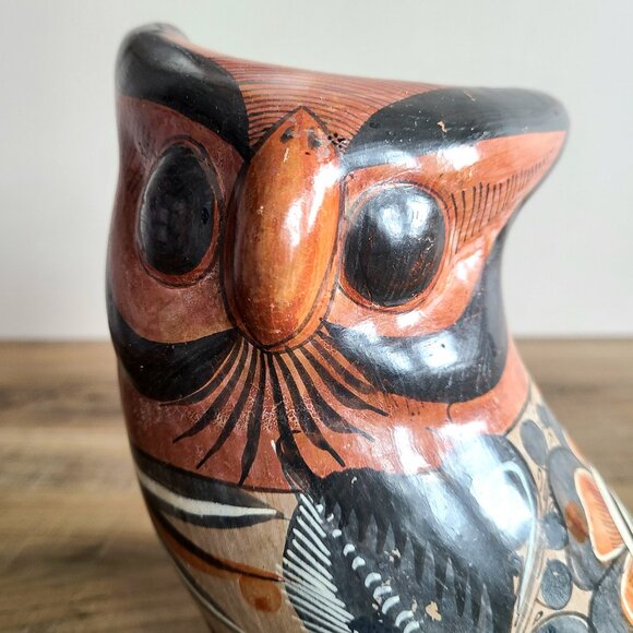 Mexican 7 1/4''tall ceramic hand painted owl. Tonala pottery. Traditional art. - Picture 7 of 7